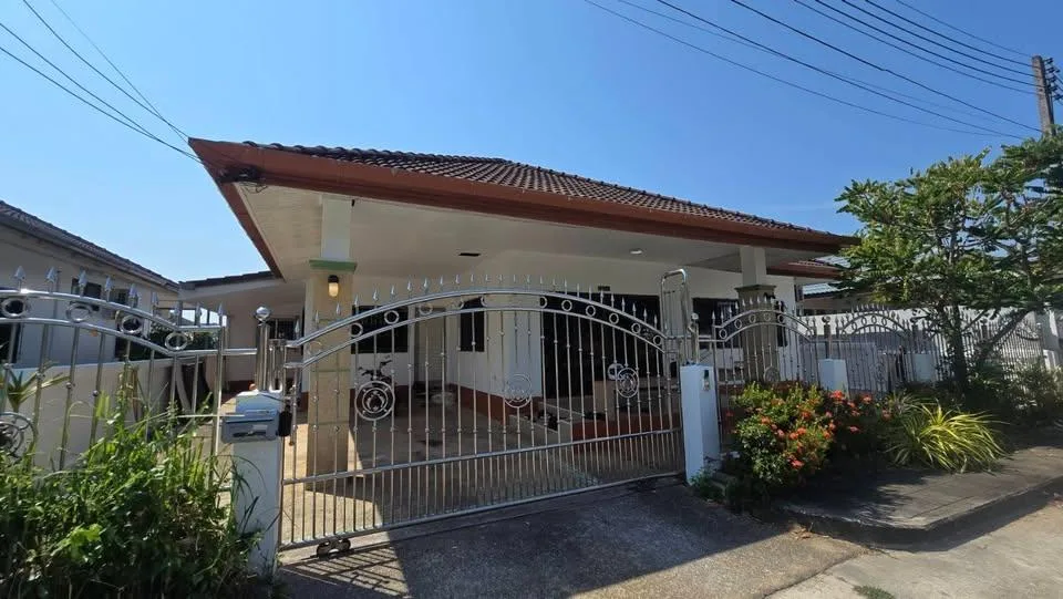 Detached Home Near Robinson Thalang | Fully Furnished, Small Pets Welcome