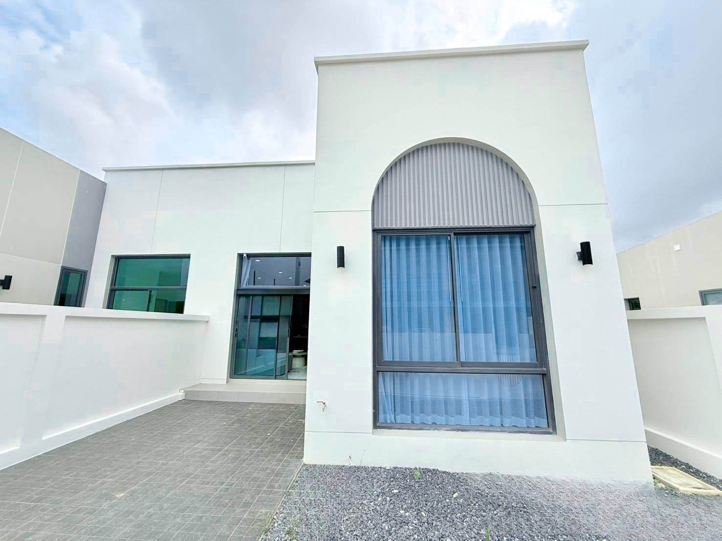 Brand-New House for Sale – Naraphat Village